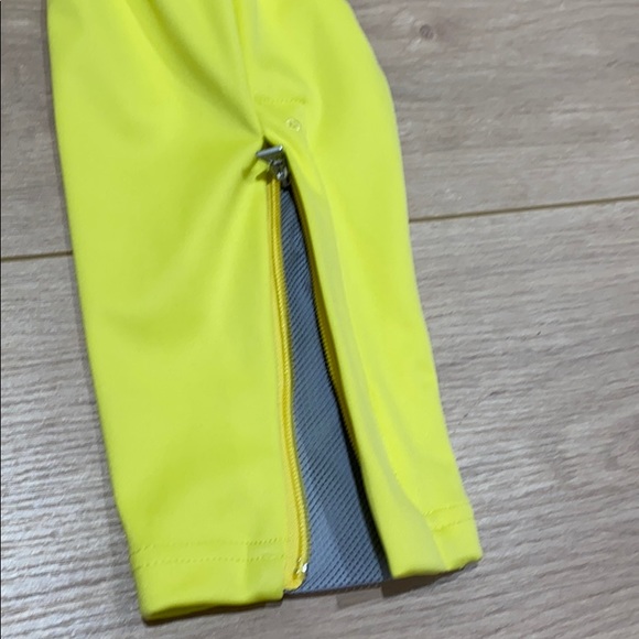 Hugo Boss 1/4 Zip Pullover - Picture 4 of 8